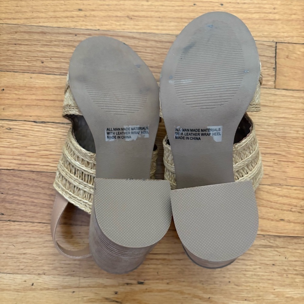 Dolce Vita Straw Sandals Size 10 - Picture 5 of 5